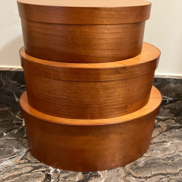 SHAKER /BENTWOOD STYLE THREE OVAL LIDDED BOXES CHERRY FINISH WOODEN TRADITIONAL - Picture 10 of 10